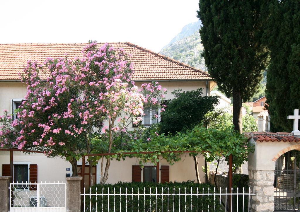 Appartamento House 561 Cattaro Esterno foto